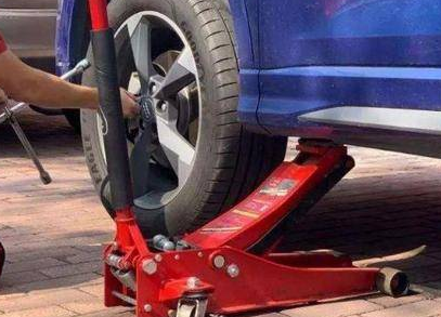 臥式液壓千斤頂受交通事業影響較大